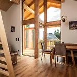 בית נופש Ferienhaeuser Koralpe Unicorn Village וולפסברג